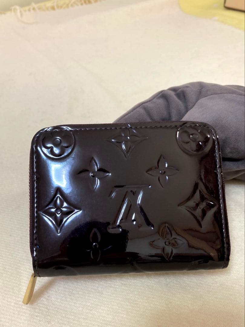 ルイヴィトン ヴェルニ　アマラント コンパクト財布