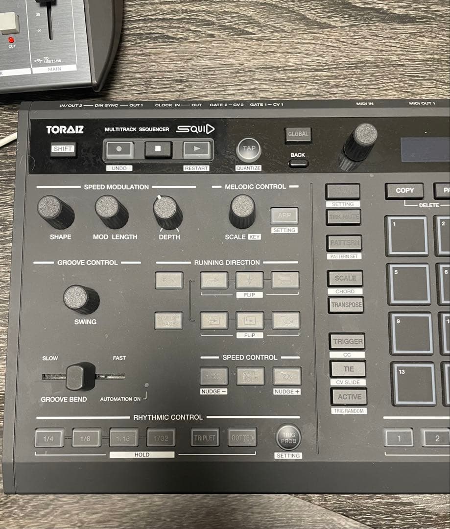 TORAIZ SQUID マルチトラックシーケンサー