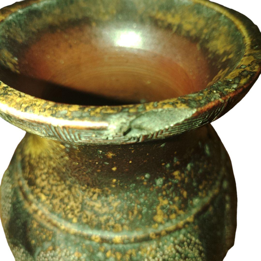 朝鮮系?古瀬戸?　飴釉　飛龍文花瓶　在銘