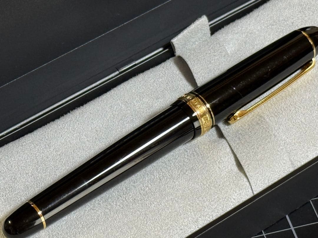 PLATINUM 万年筆 3776 センチュリー　SF