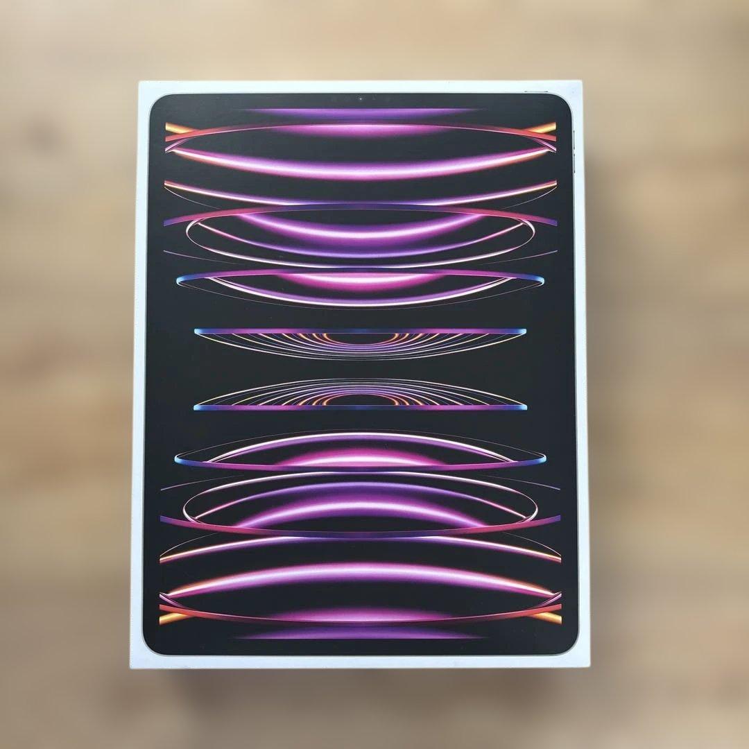 Apple iPad Pro 12.9インチとiPhone15のセット