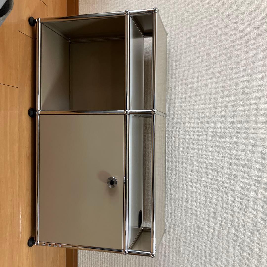 USMハラー ベージュ スチールキャビネット 中型 扉付き