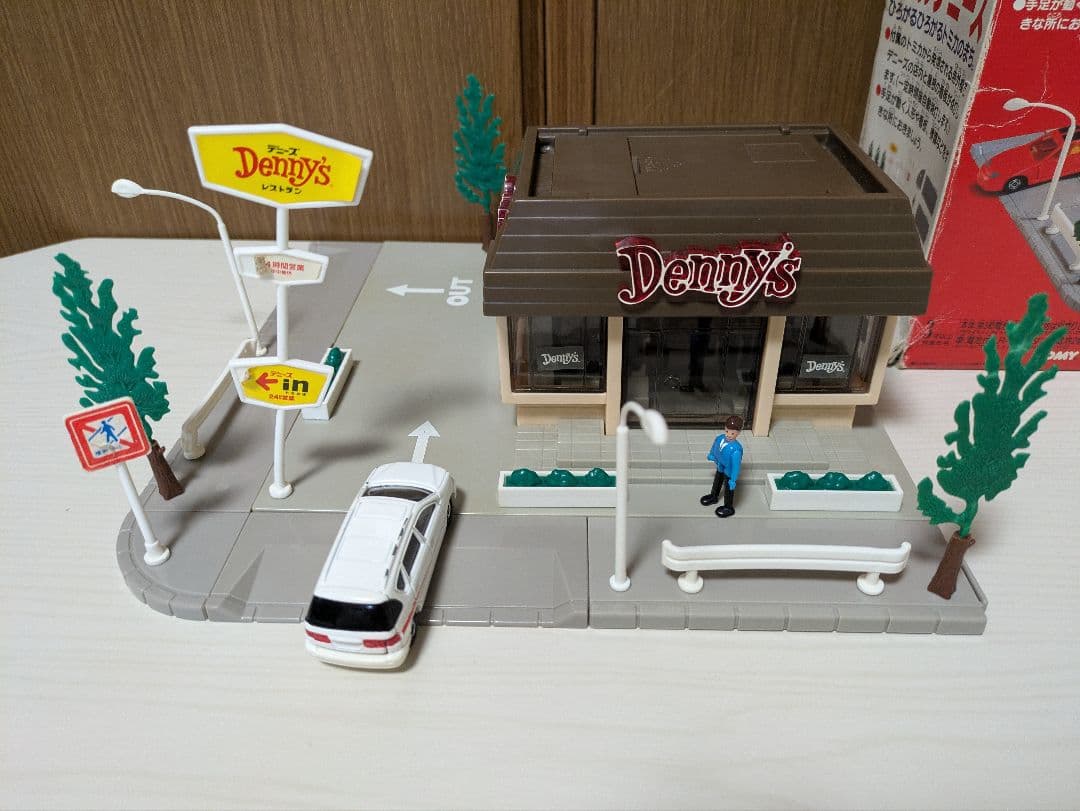 あ*ゆ様 トミカタウン デニーズ マクドナルド すかいらーく まとめ