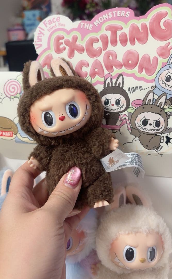 アイドル POP MART Exciting Macaron