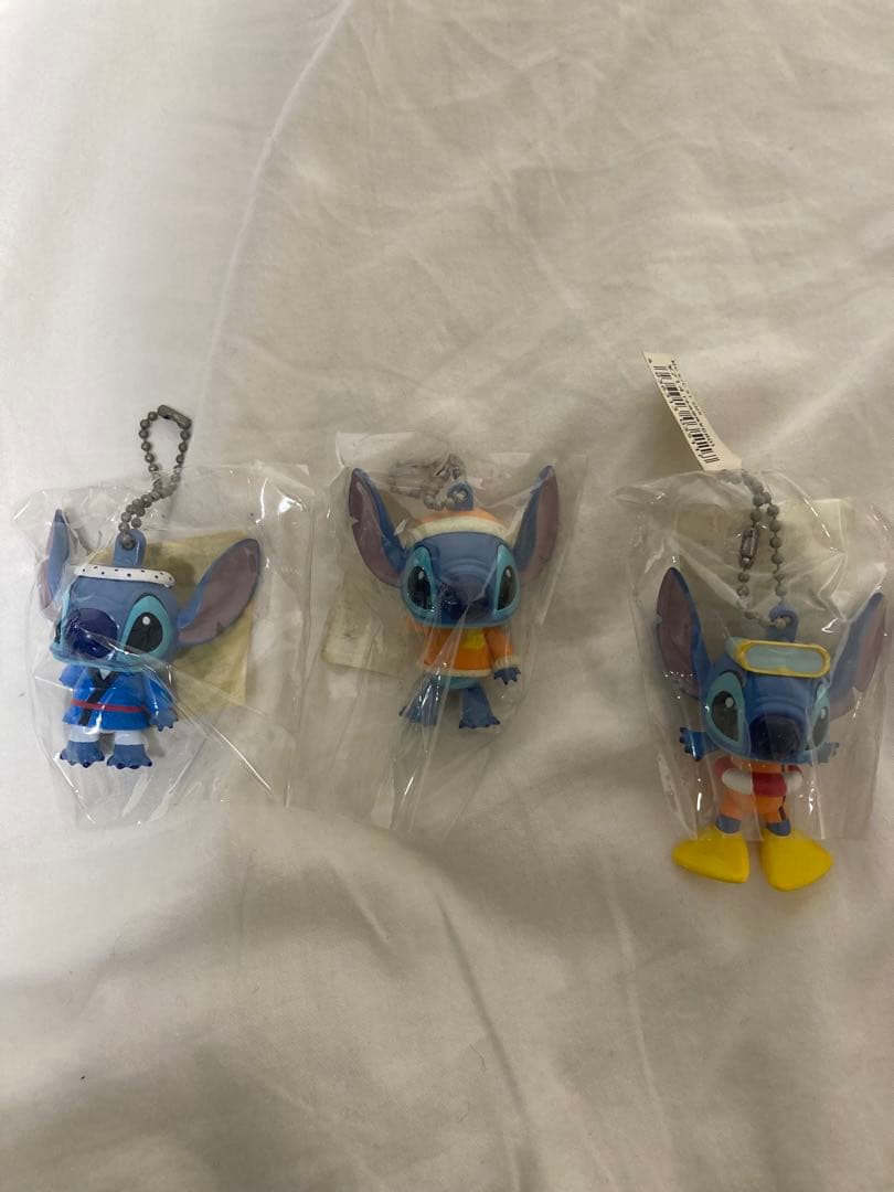 ご当地スティッチ➕キーホルダー他　18個セット