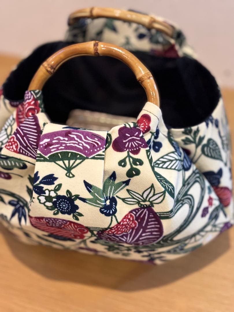 和装バック着物バック琉球紅型・琉球柄・流水柄（白）入学卒業結婚七五三振袖お宮参り