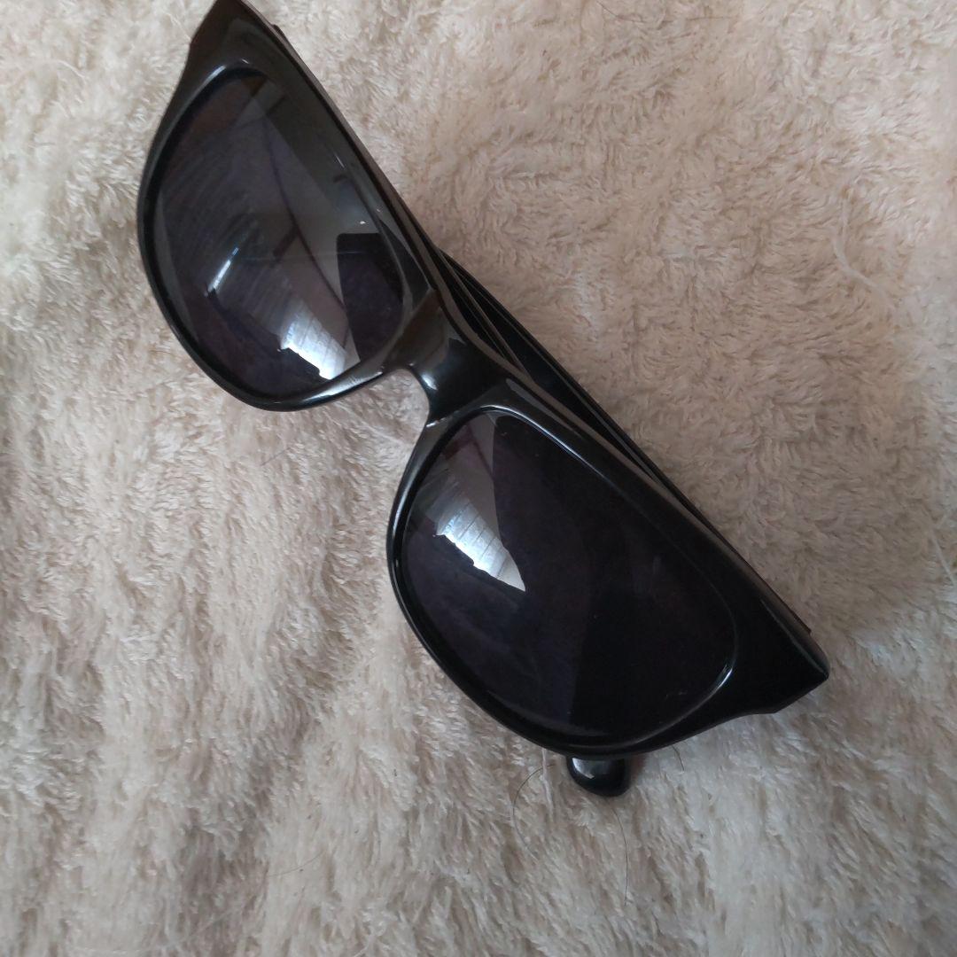 舘ひろし帰ってきたあぶない刑事オマージュサングラス