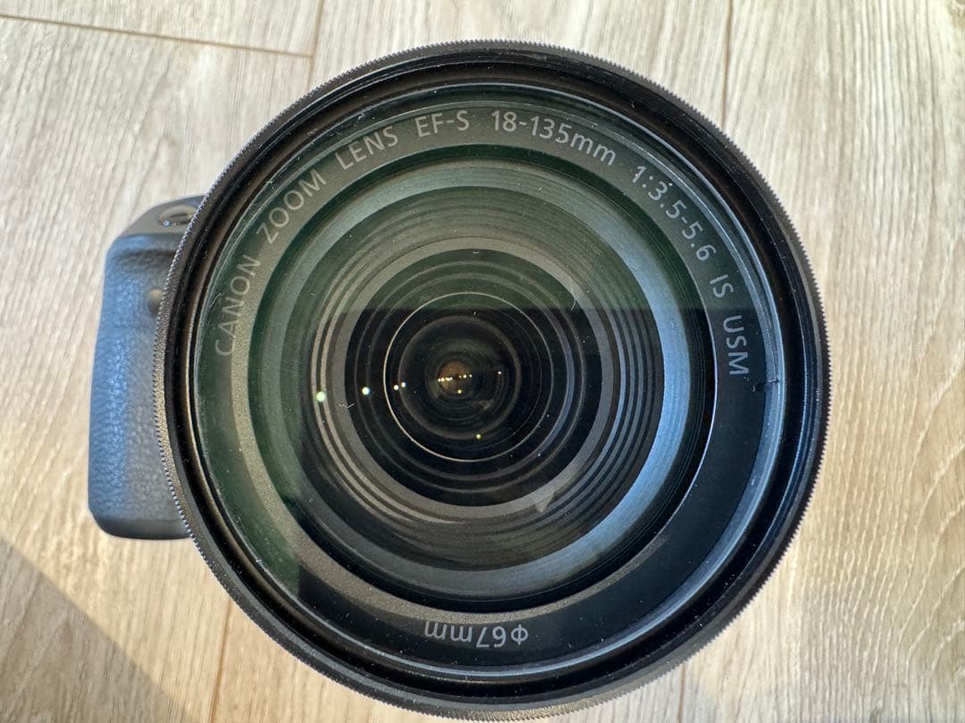 Canon EOS 80D 本体と付属品