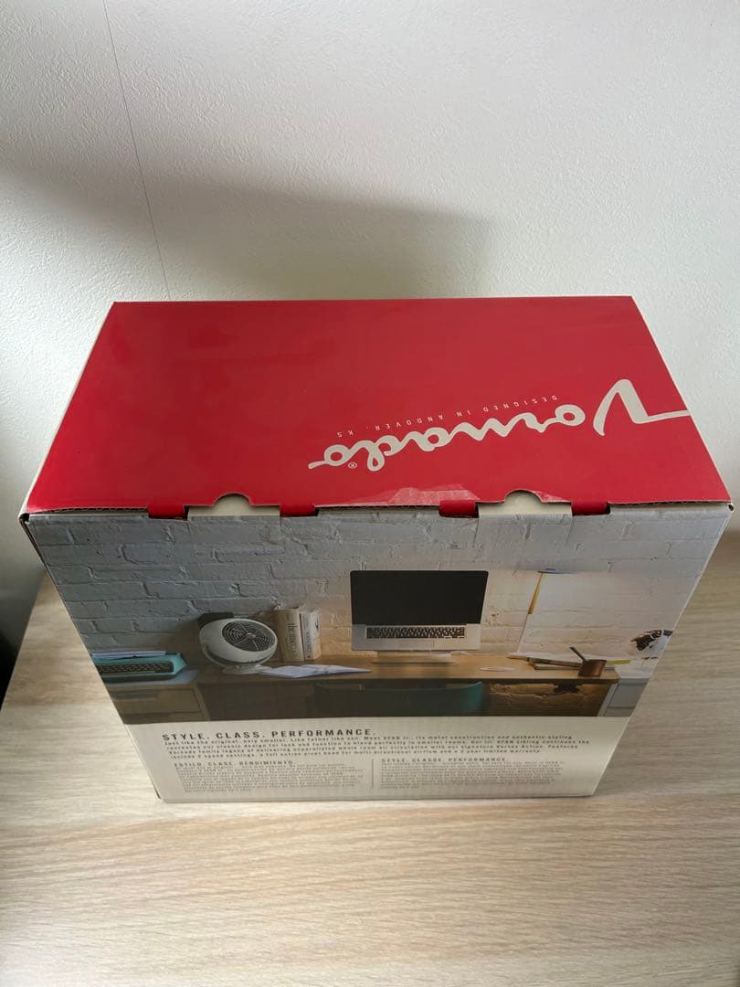 Vornado ボルネード　扇風機 クリーム色 4枚ファン