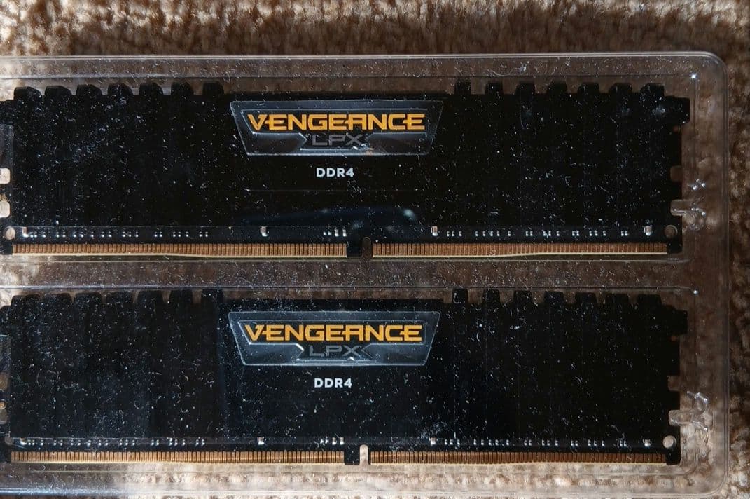 そ*う様 Vengeance LPX 16GB DDR4 3000MHz　8GB
