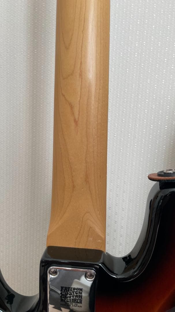 11/22(土)まで　Fender USA American JazzBassV