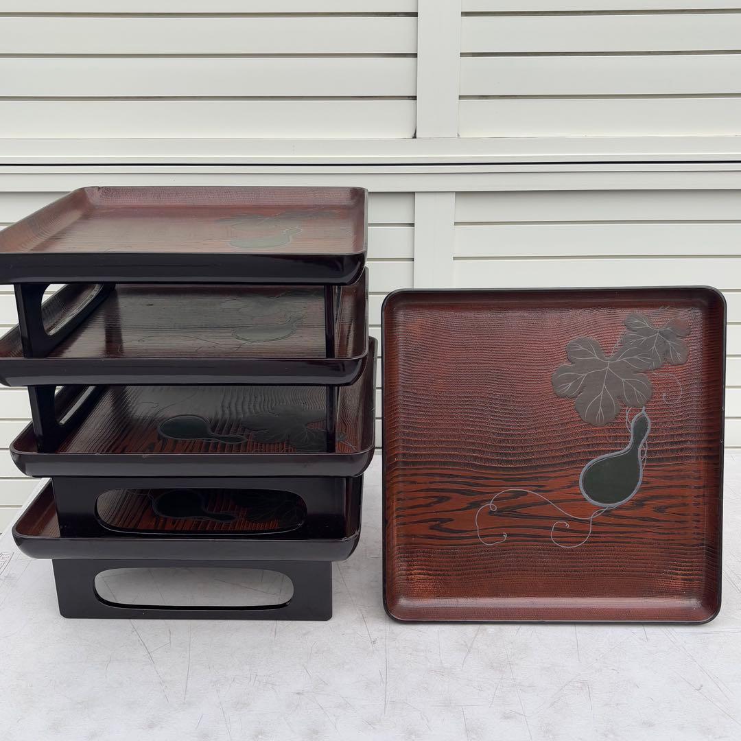 超高級、おもてなしにいかがですか？高台なお盆　漆器　脚付盆