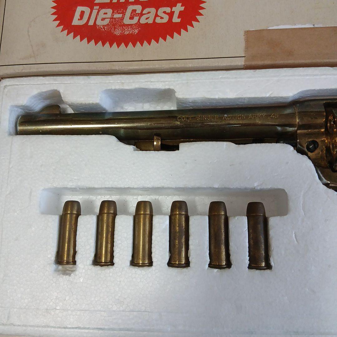 M*n様 COLT シングルアクションアーミーリボルバー .45口径