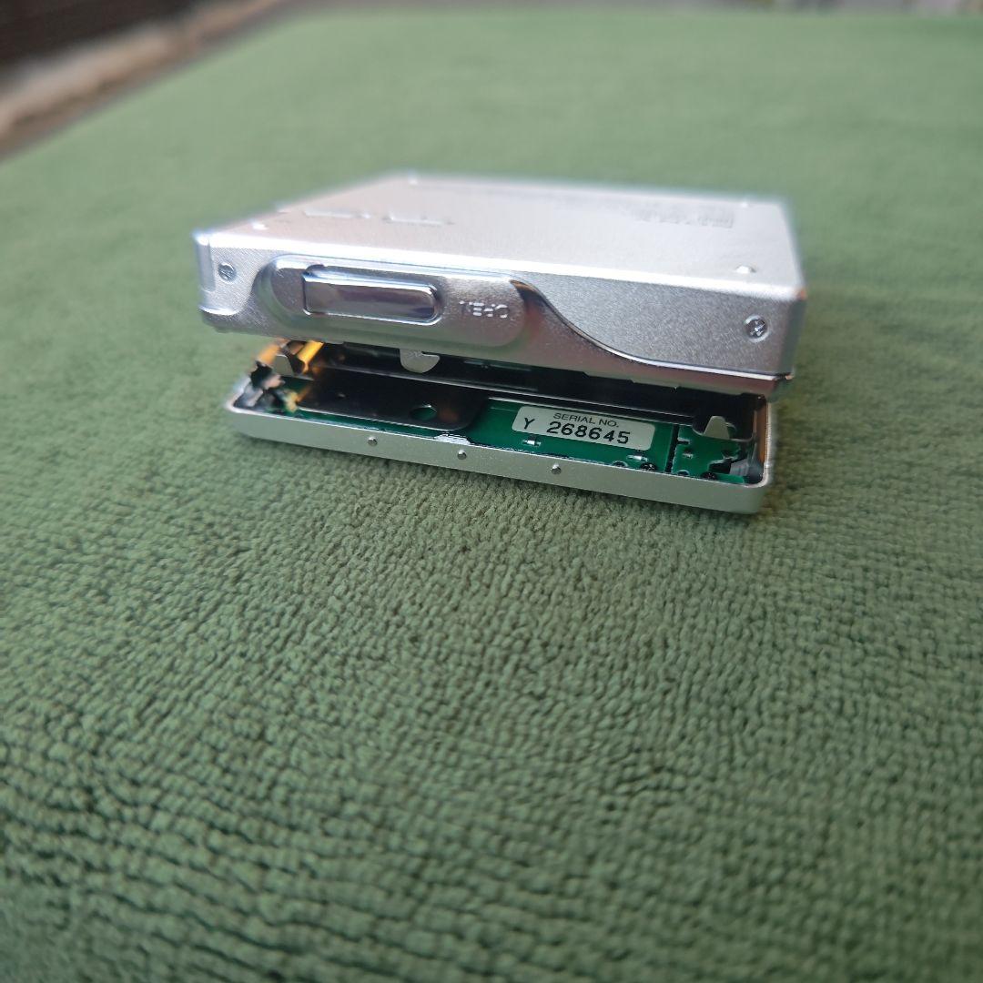 ソニー　ポータブルMDレコーダー　MZ-R900　乾電池用充電器セット