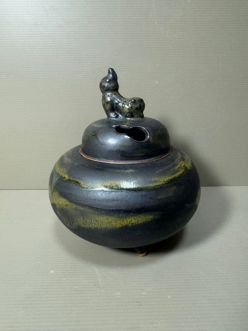 2205 有田焼　正右衛門窯　岩崎正作　天目釉掛け　獅子　香炉　未使用