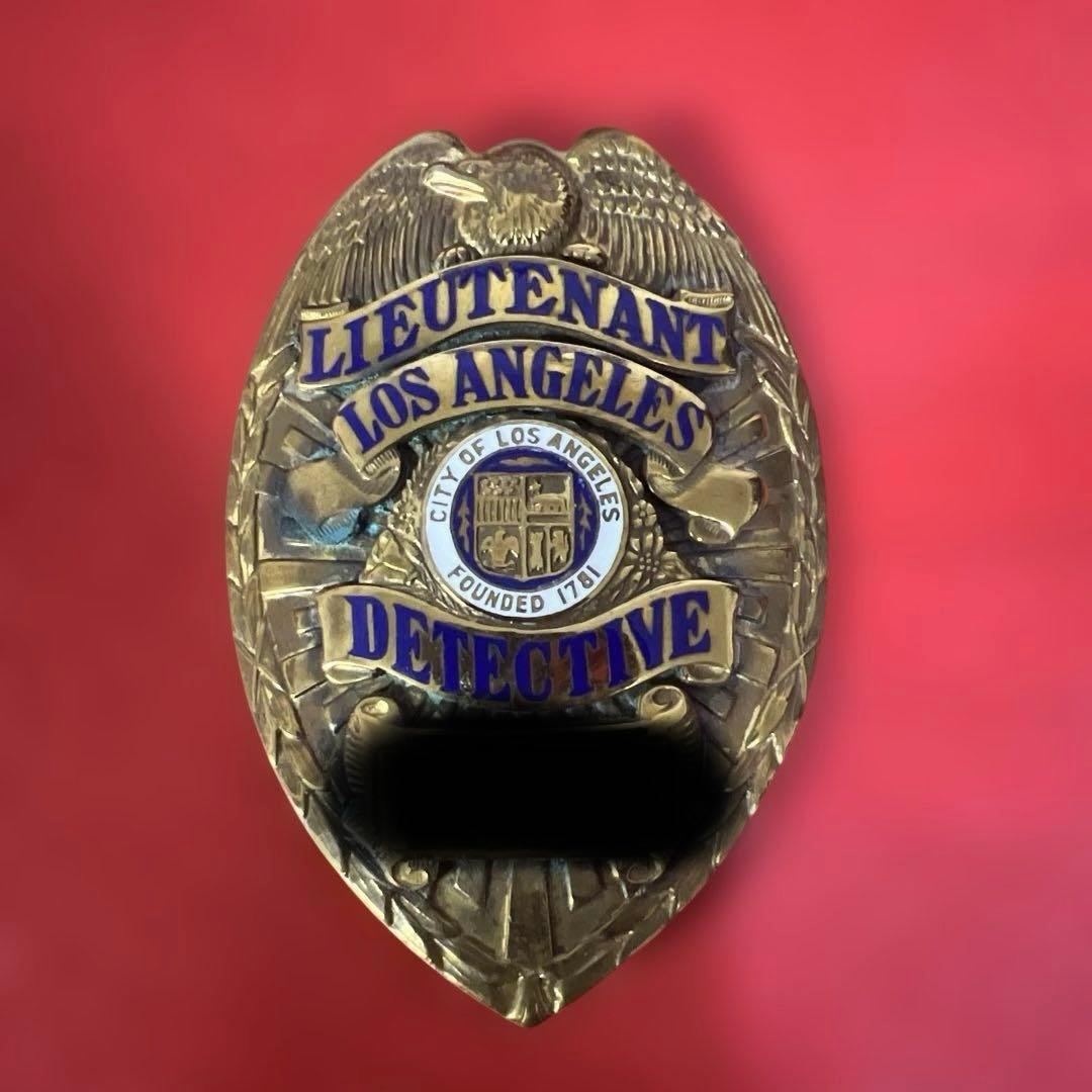 ロス市警バッジ Lieutenant Detective #2○○○（4桁）