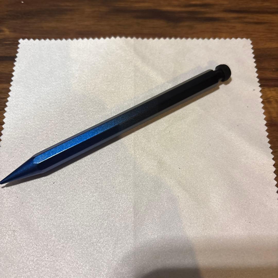 カヴェコスペシャル　ペンシル　メタリックブルー塗装品