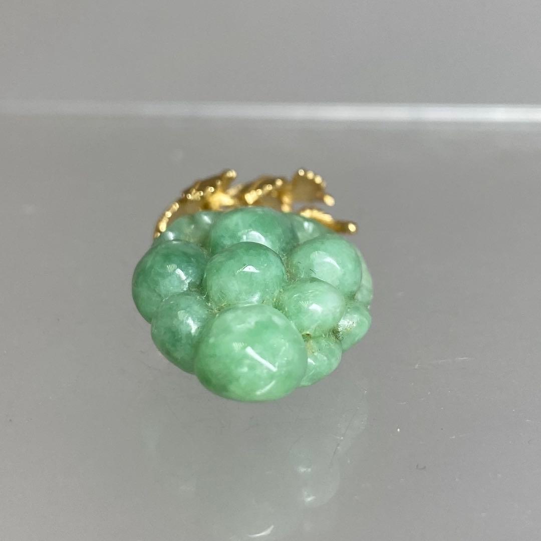 14K刻印金具　本金本翡翠　ぶどう文ネックレストップ　東さ7-0206☆2F