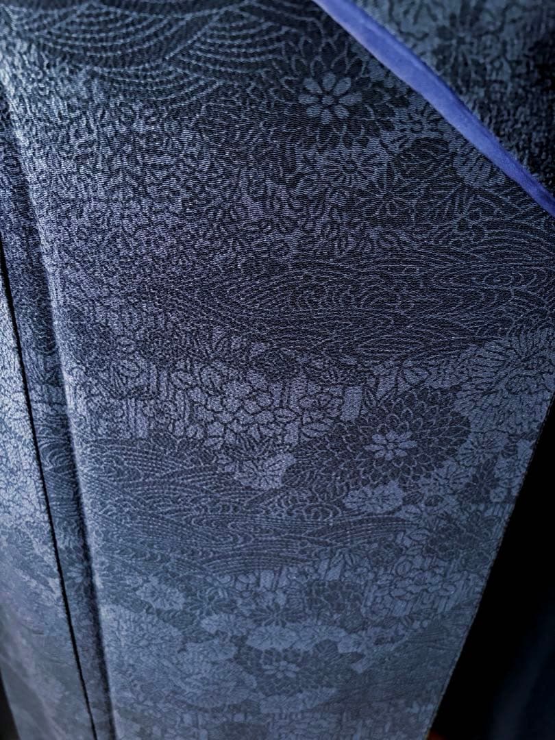 【小紋】徳島県阿波天然藍染 天然灰汁醗酵建 藍染の奥ゆかしさの魅力大