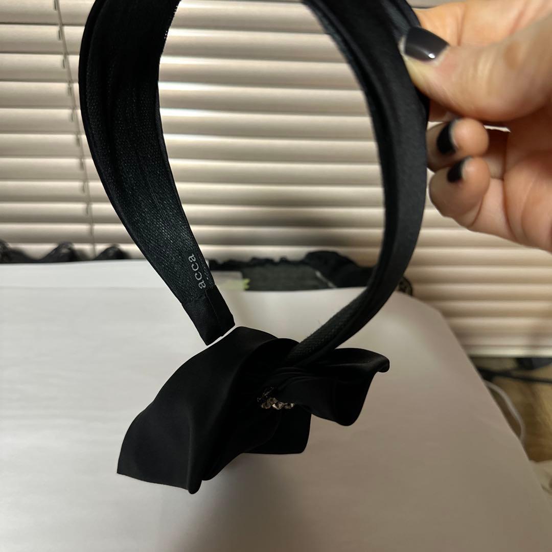 a c c aビジュー黒 サテン リボン付き ヘアバンド