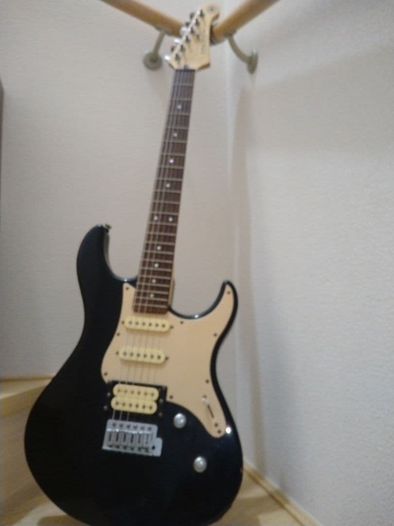 ヤマハ(YAMAHA) パシフィカ(PACIFICA) ギター PAC 112V