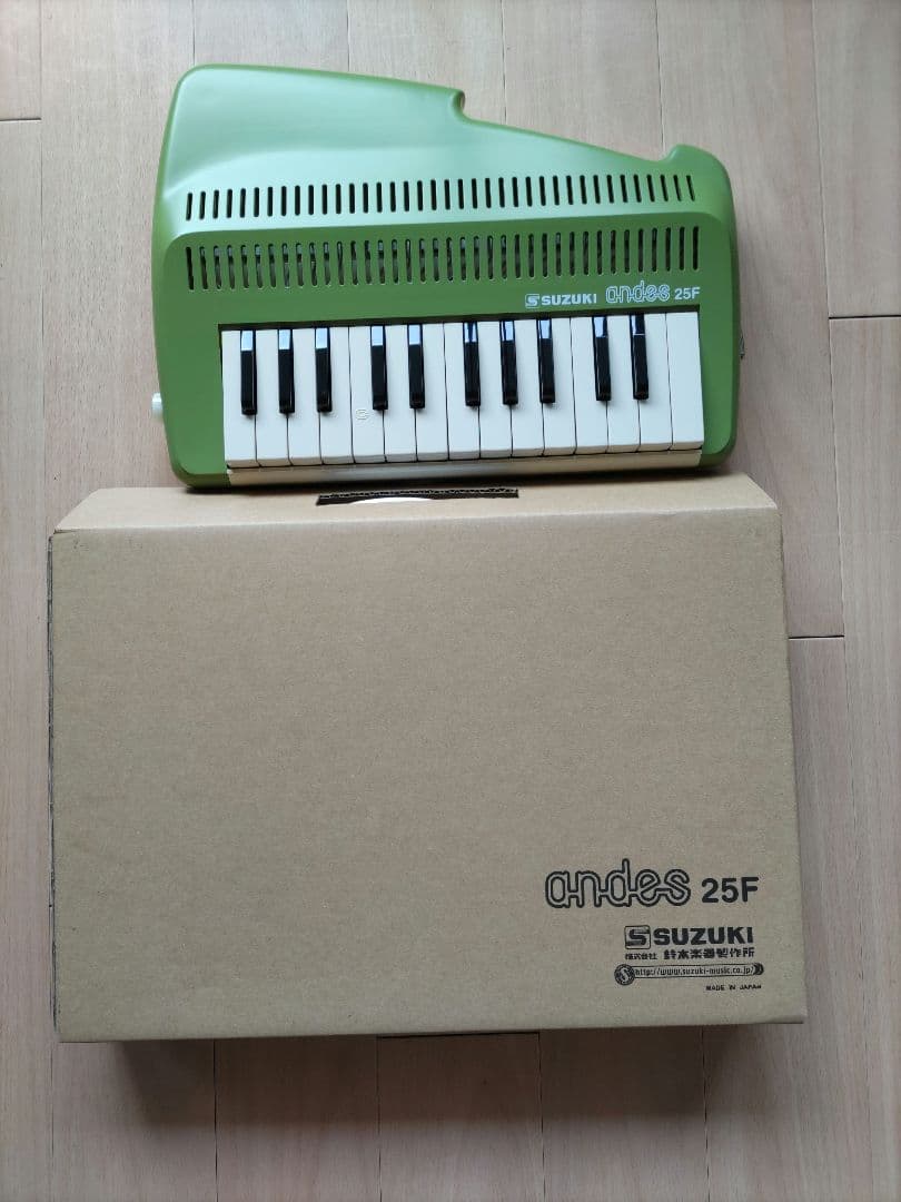 SUZUKI アンデス25F 鍵盤リコーダー
