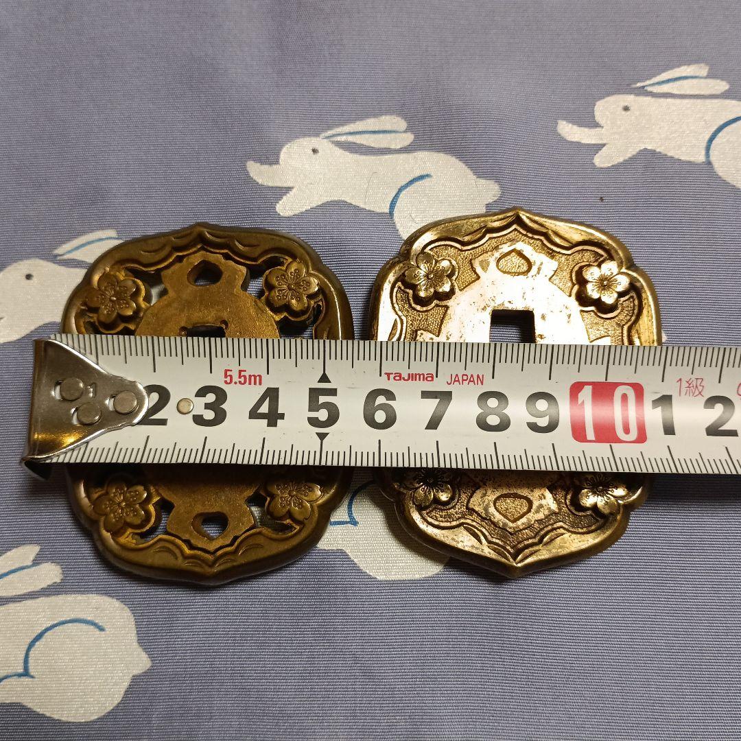 桜花模様の金属製鍔2個(軍刀用)