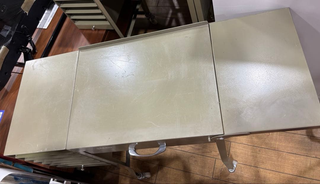 どんた個人アイテムT51 タイプライターデスク ESSEN