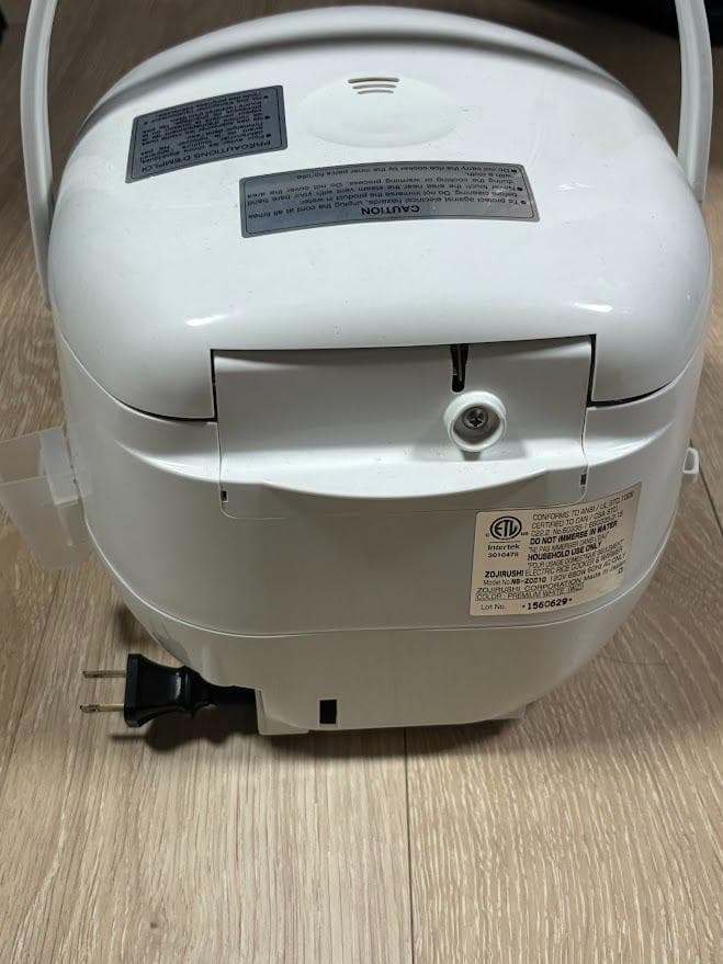 海外向け炊飯器 象印 NS-ZCC10(120V) マイコン炊飯器 5.5合