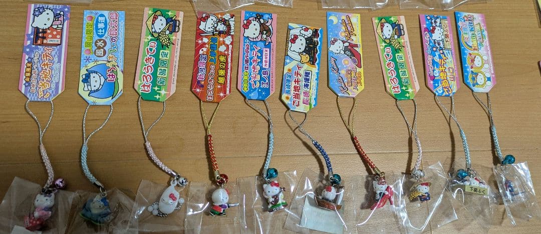 【ご当地キティ】 ハローキティ根付け ストラップ等 51個セット