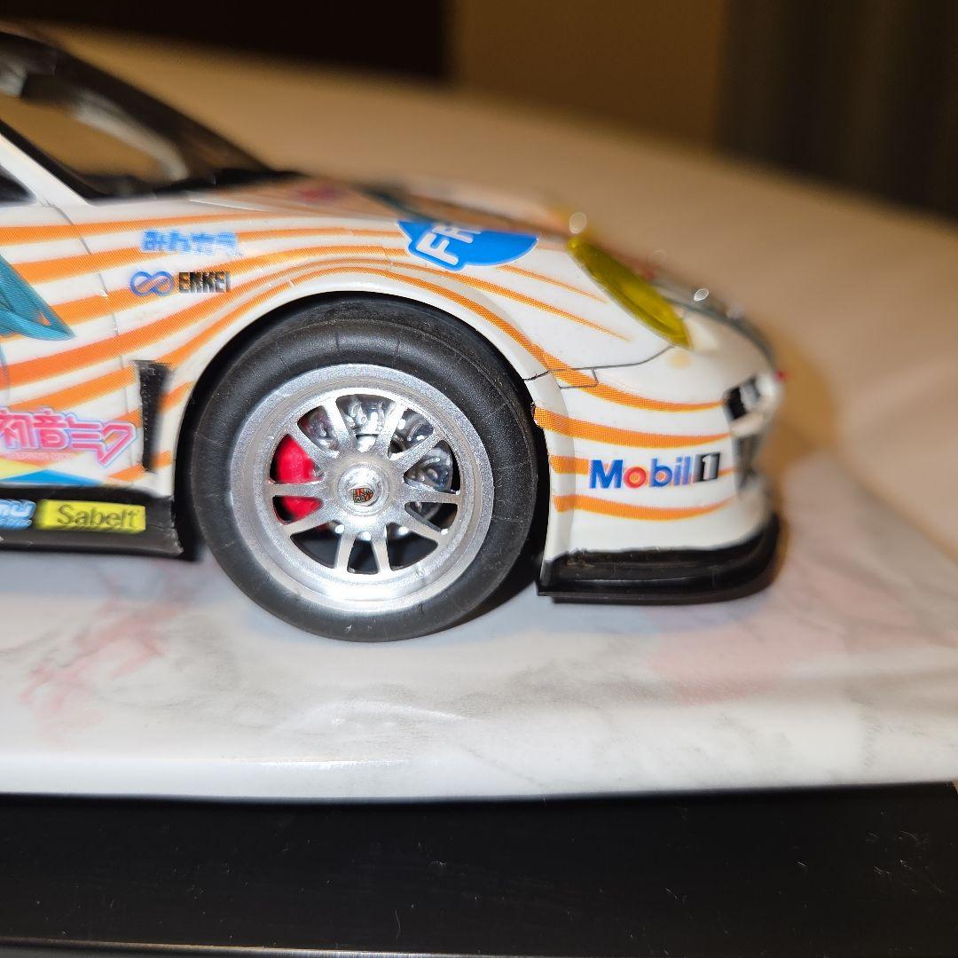 フジミ 初音ミク ポルシェ911 GT3R プラモデル 1/24 完成品