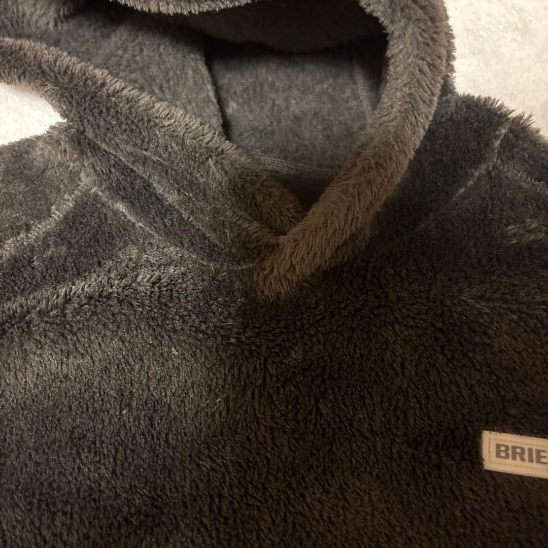 BRIEFING フーディ カーキ