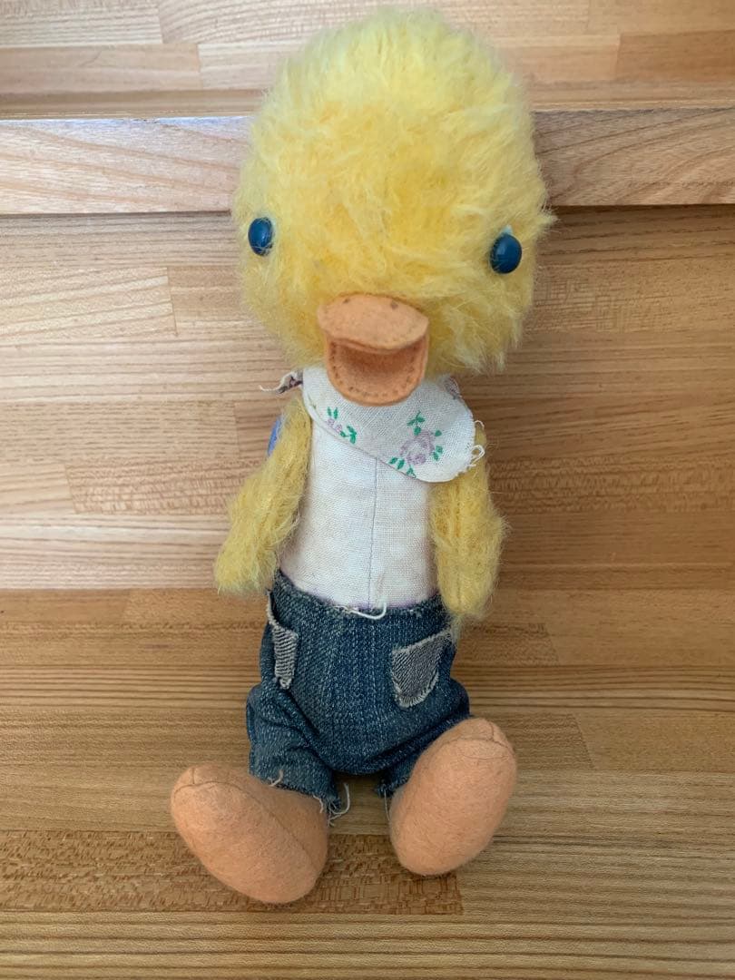 デニムパンツ　ヒヨコ　とり　人気作家　ヒッピーココさん