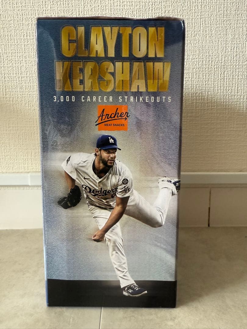 tsushiさま【即日発送】クレイトン・カーショー ボブルヘッド 3000奪三振