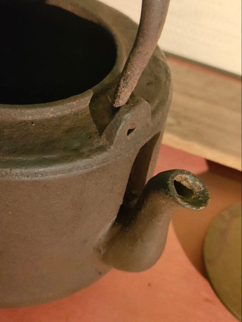 龍文堂 彫刻入鉄瓶