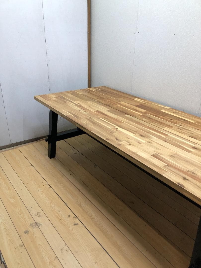 送料無料 IKEA SKOGSTA スコグスタ ダイニングテーブル 250903