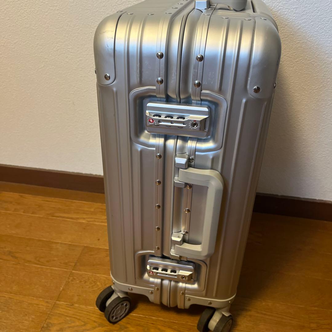 希少 非売品 メルセデスベンツオリジナルアルミスーツケース 32L 機内持込可能