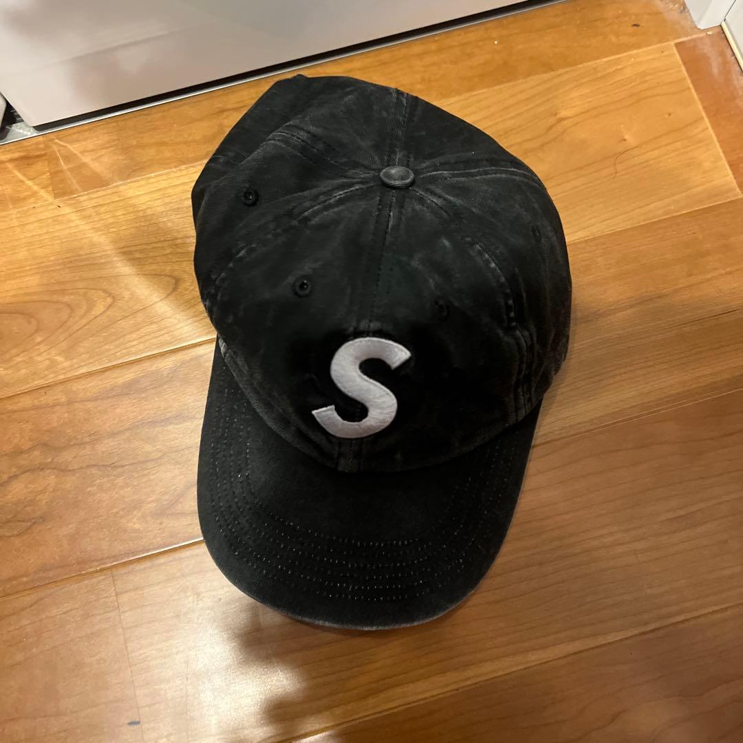 Supreme 黒 キャップ Sロゴ