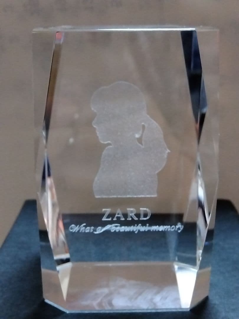 稀少！ZARD クリスタルペーパーウェイトBeautifulMemory未使用品