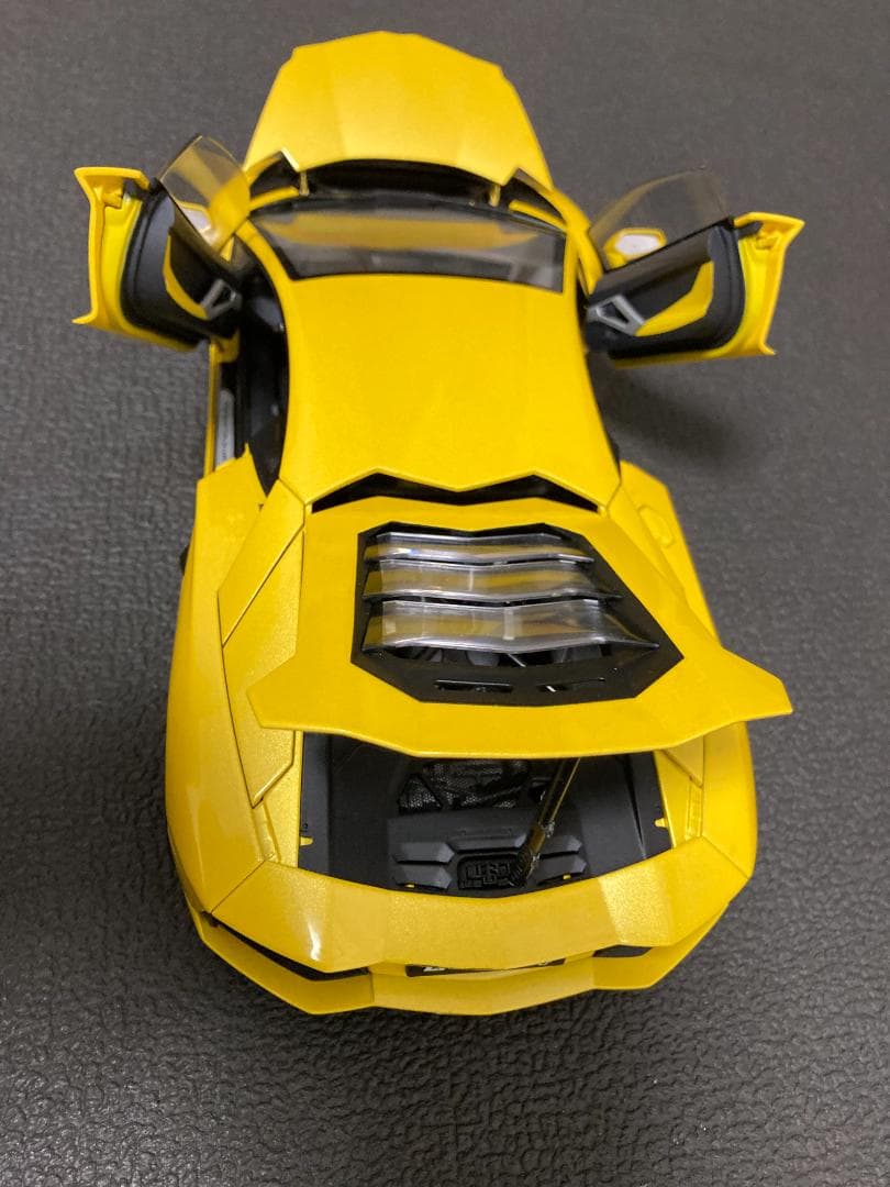 1/18 オートアート ランボルギーニ アヴェンタドール LP700－4