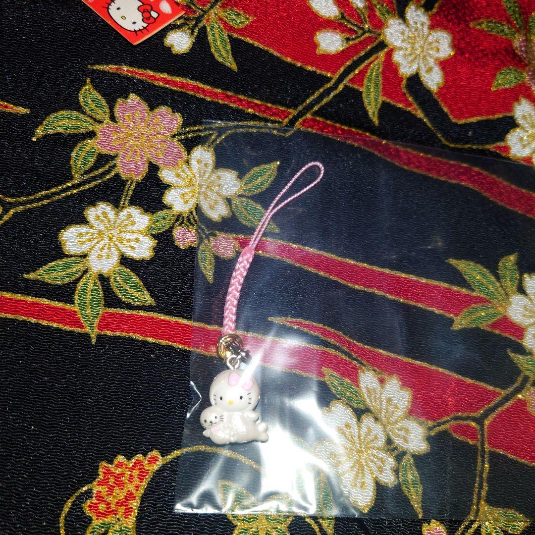 J*_様 ハローキティ　根付　アザラシ　2003年　ピンク