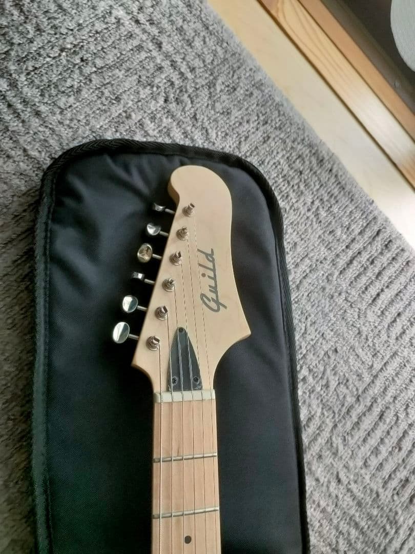 【ほぼ新品】GUILD Surfliner HH 良い音出します。