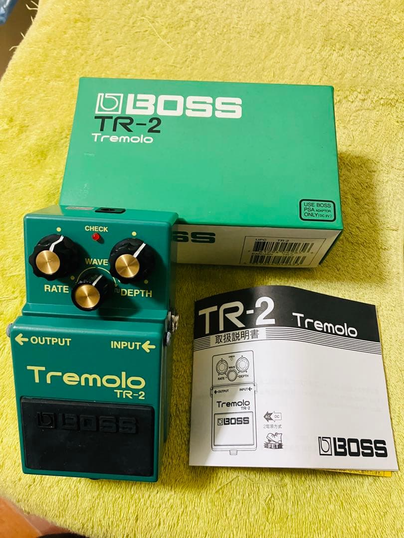 BOSS Tremolo TR-2 ギターエフェクター