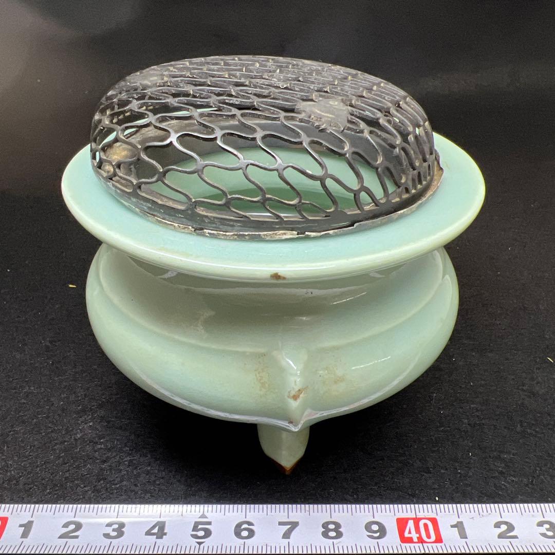 時代　銀火屋青磁香炉　縁外寸約9.5㎝　東Y8-0106①トヒサエ