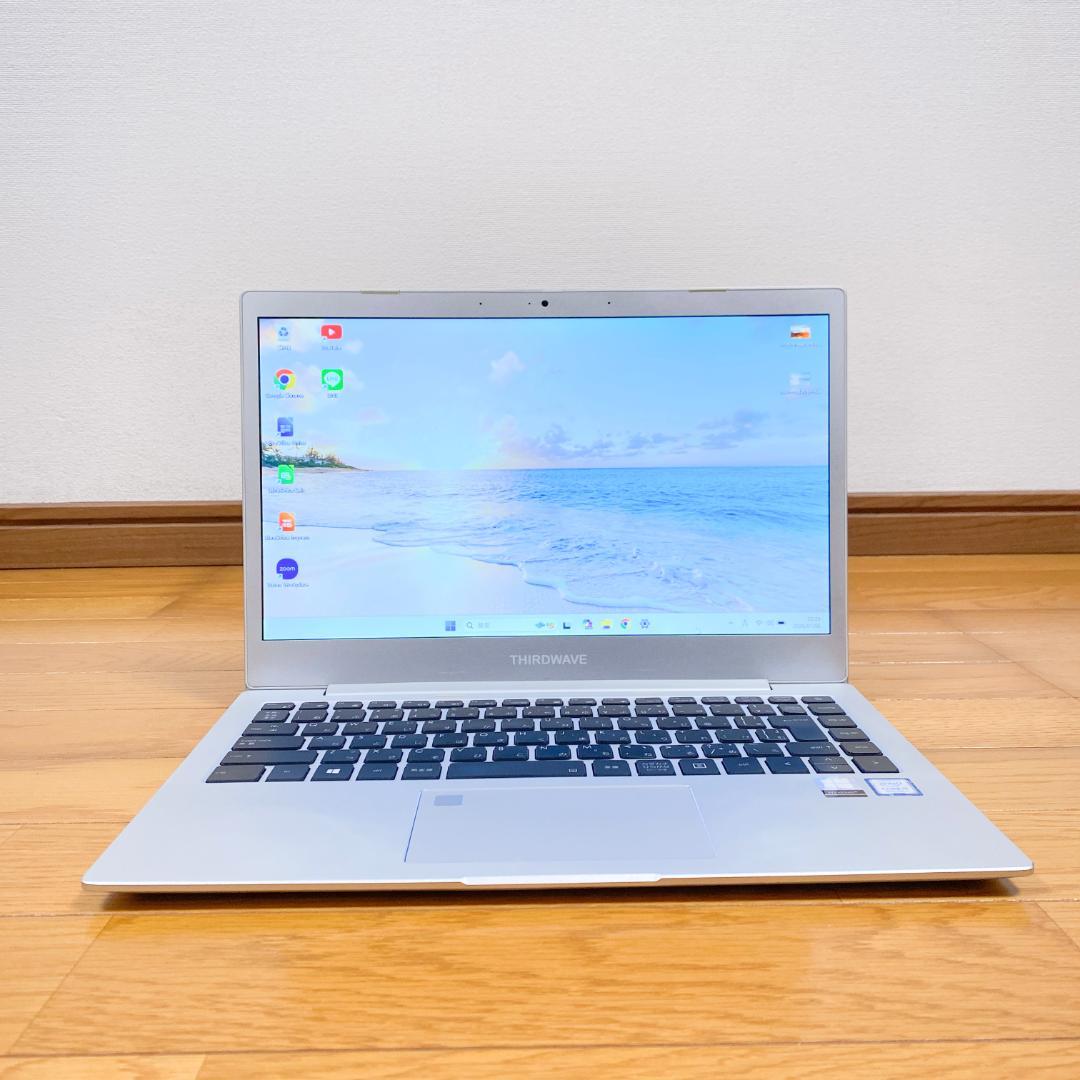 8世代i5 SSD256 メモリ8 すぐ使える薄型軽量ノートパソコン キーライト