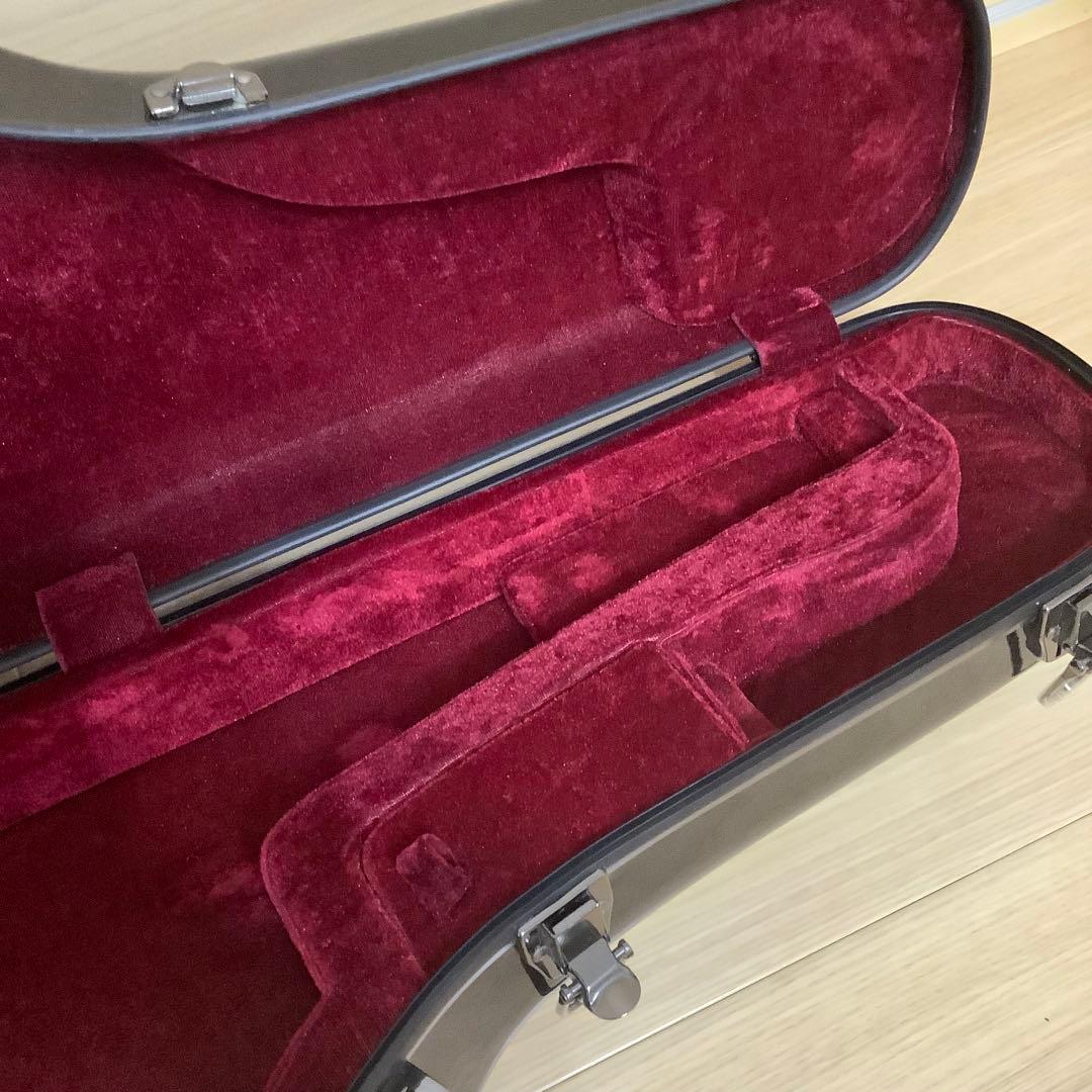 テナーサックス　シャイニーケース 黒