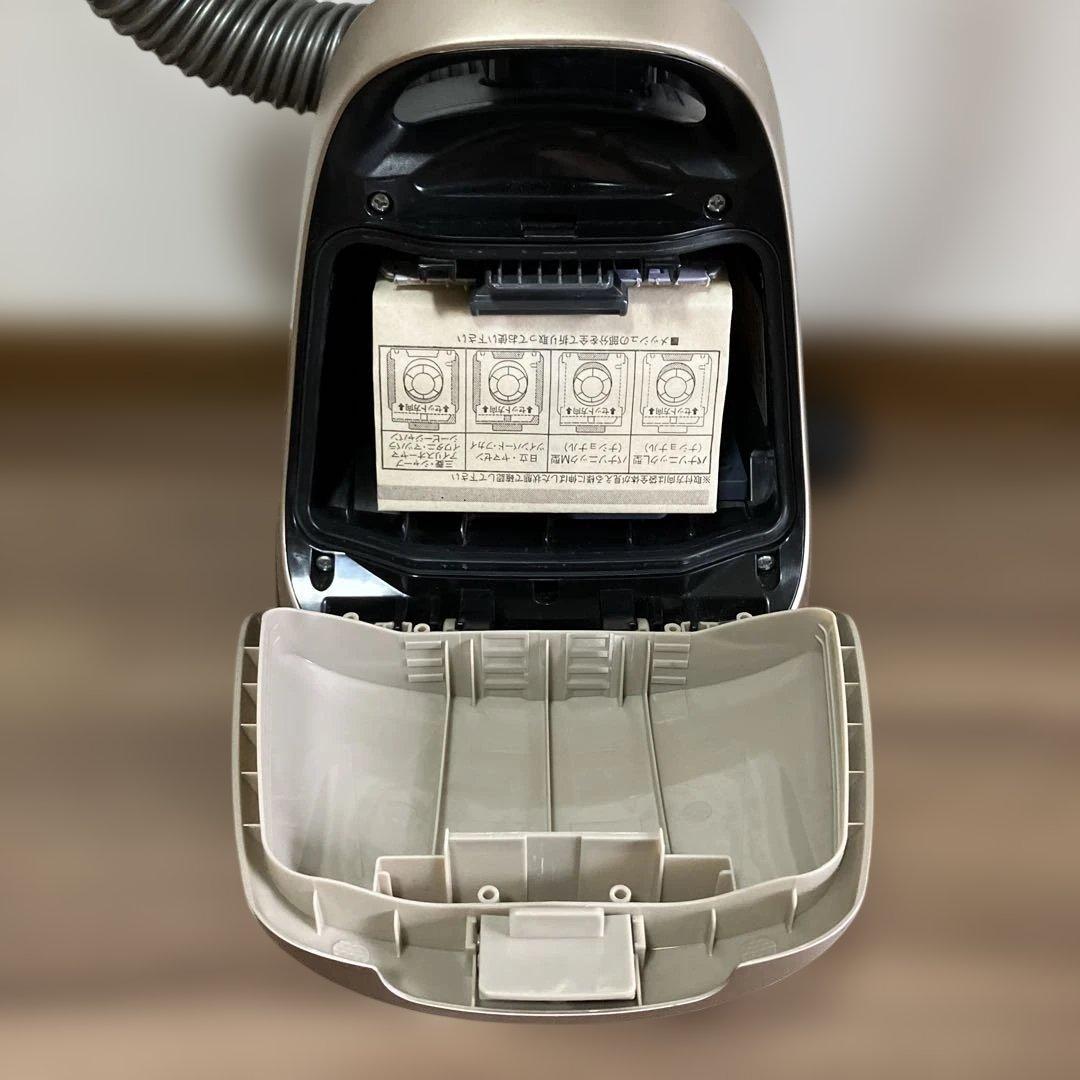 東芝　2020年　紙パック式 掃除機 VC-PH7A