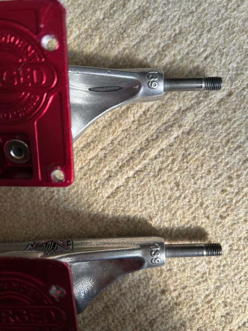 スケートボード　8インチ　コンプリート