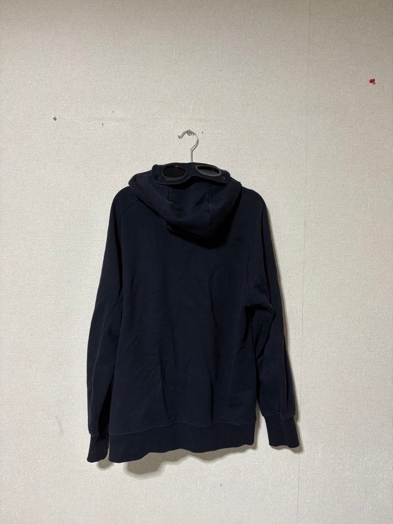 C.P. COMPANY ネイビー　ゴーグルジップパーカー