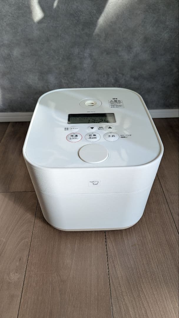 ZOJIRUSHI NW-SA10 5.5合 象印　炊飯器　ホワイト